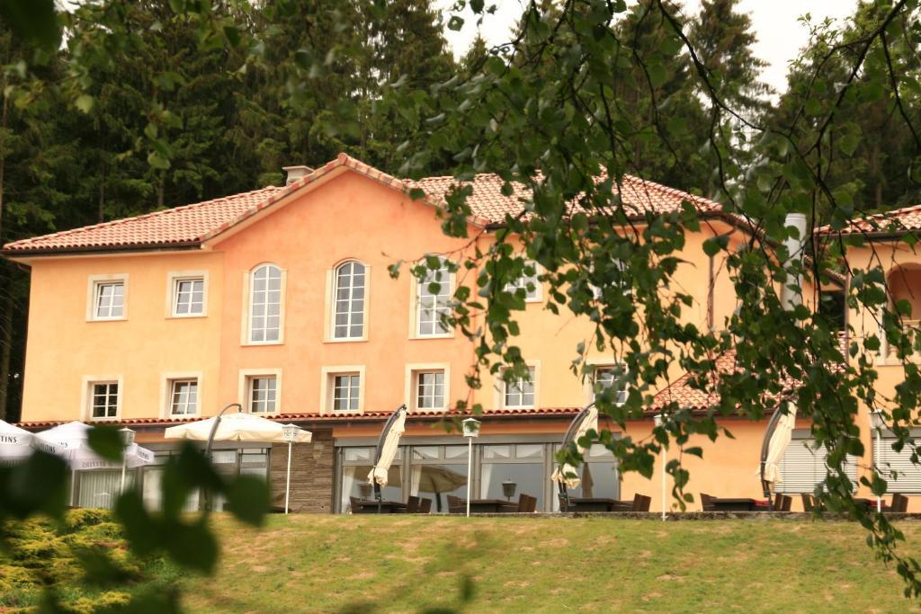 Waldhotel- Marienheide Buitenkant foto